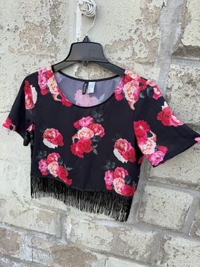 H&M black floral crop top with fringe